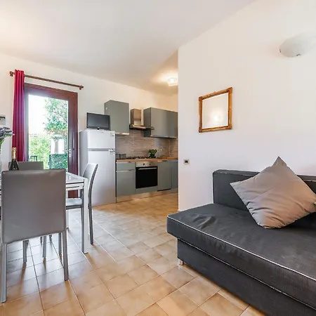 Holiday home Sea-beach 3 C